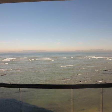 ストランドBeautiful Ocean Viewsアパートメント エクステリア 写真